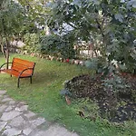 Apartament Orhideya *
